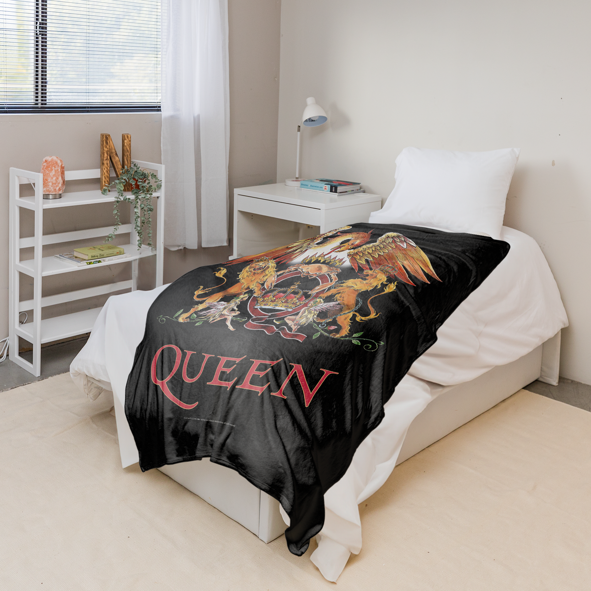 Rocksax Queen Sherpa Fleece Blanket - Crest